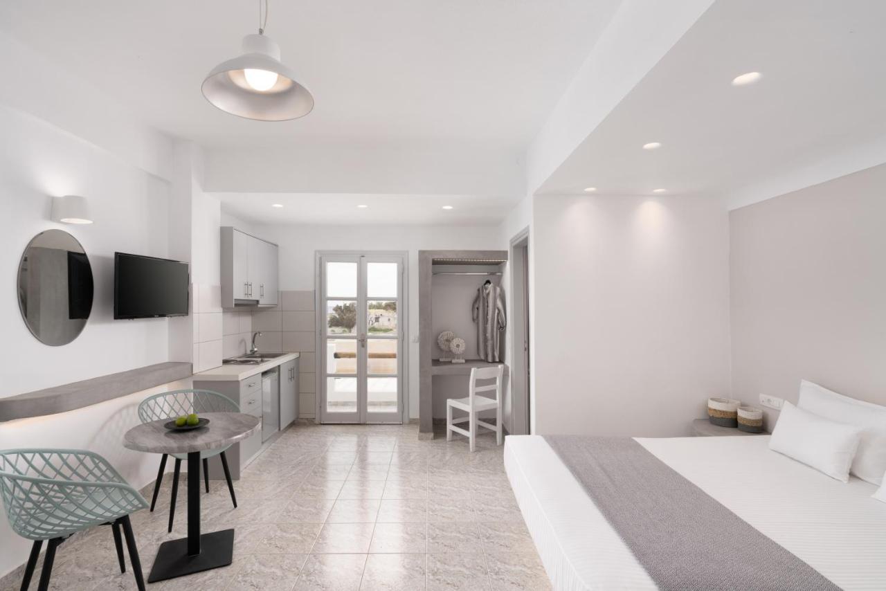White Lily Suites & Lofts - Adults Only 16 Plus Периволос Екстериор снимка