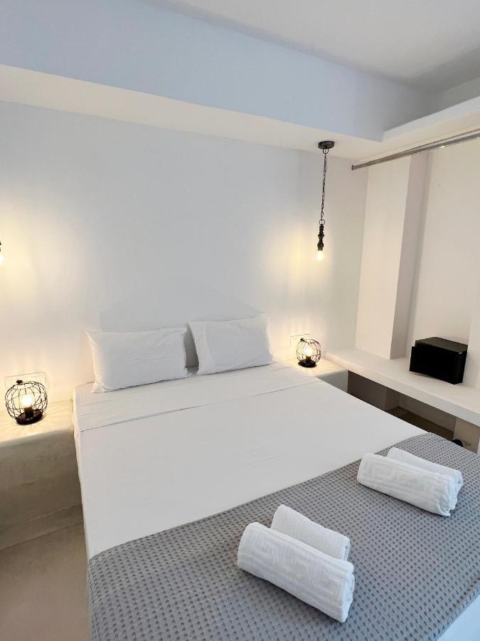 White Lily Suites & Lofts - Adults Only 16 Plus Периволос Екстериор снимка